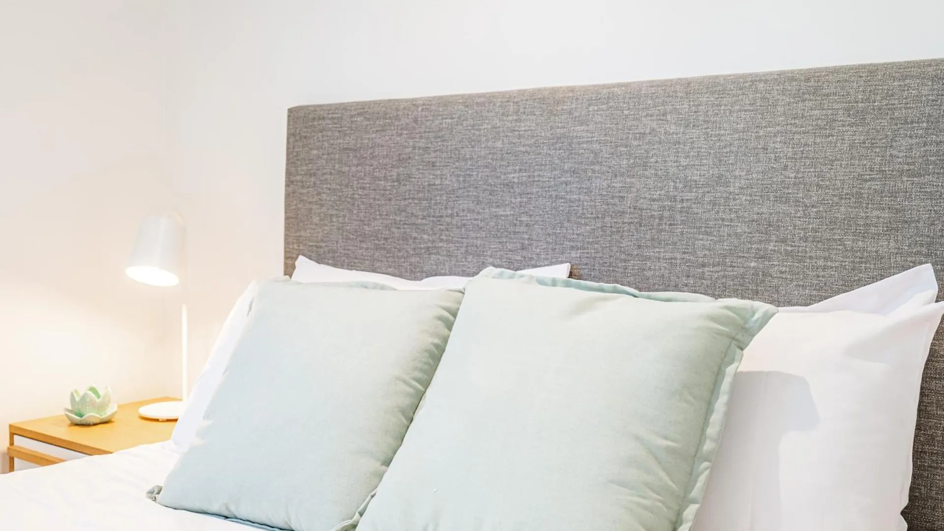 Apartment Special Deal! 2Br In Heart Of Gold Coast Australia