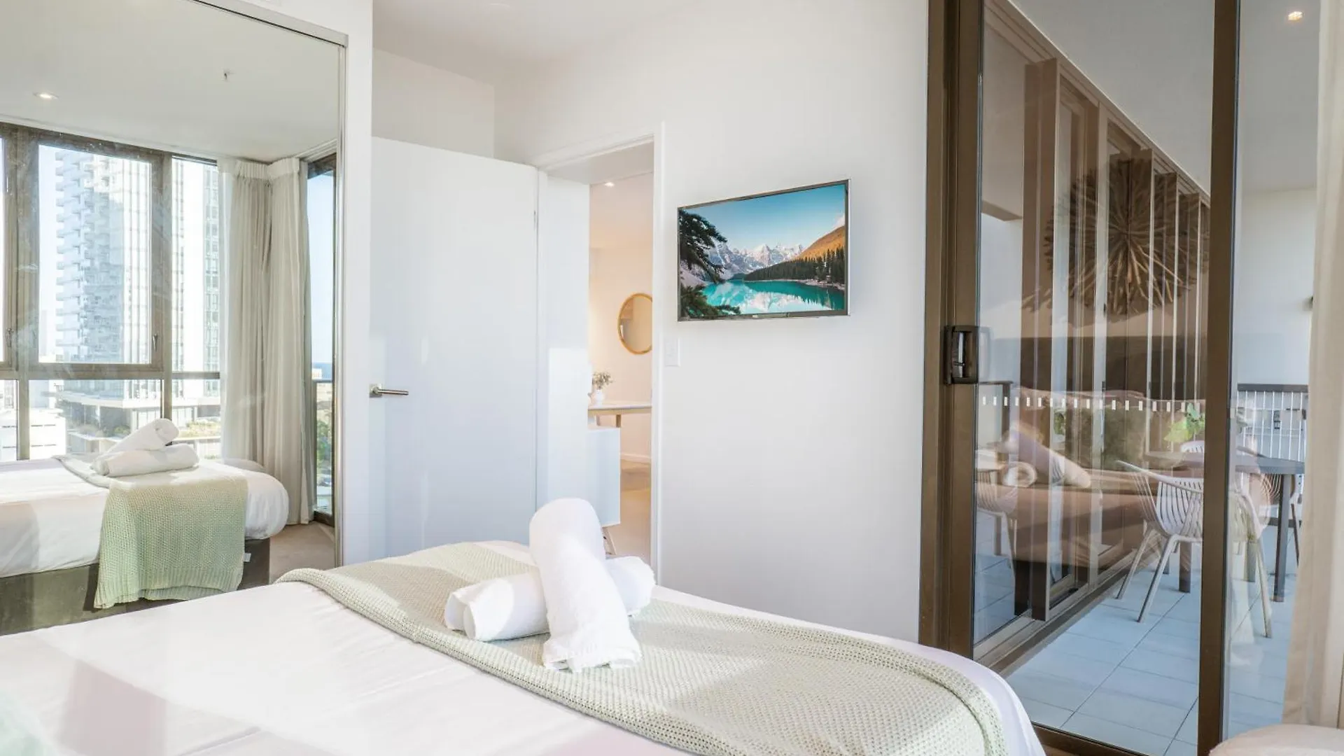 Special Deal! 2Br In Heart Of Gold Coast Australia
